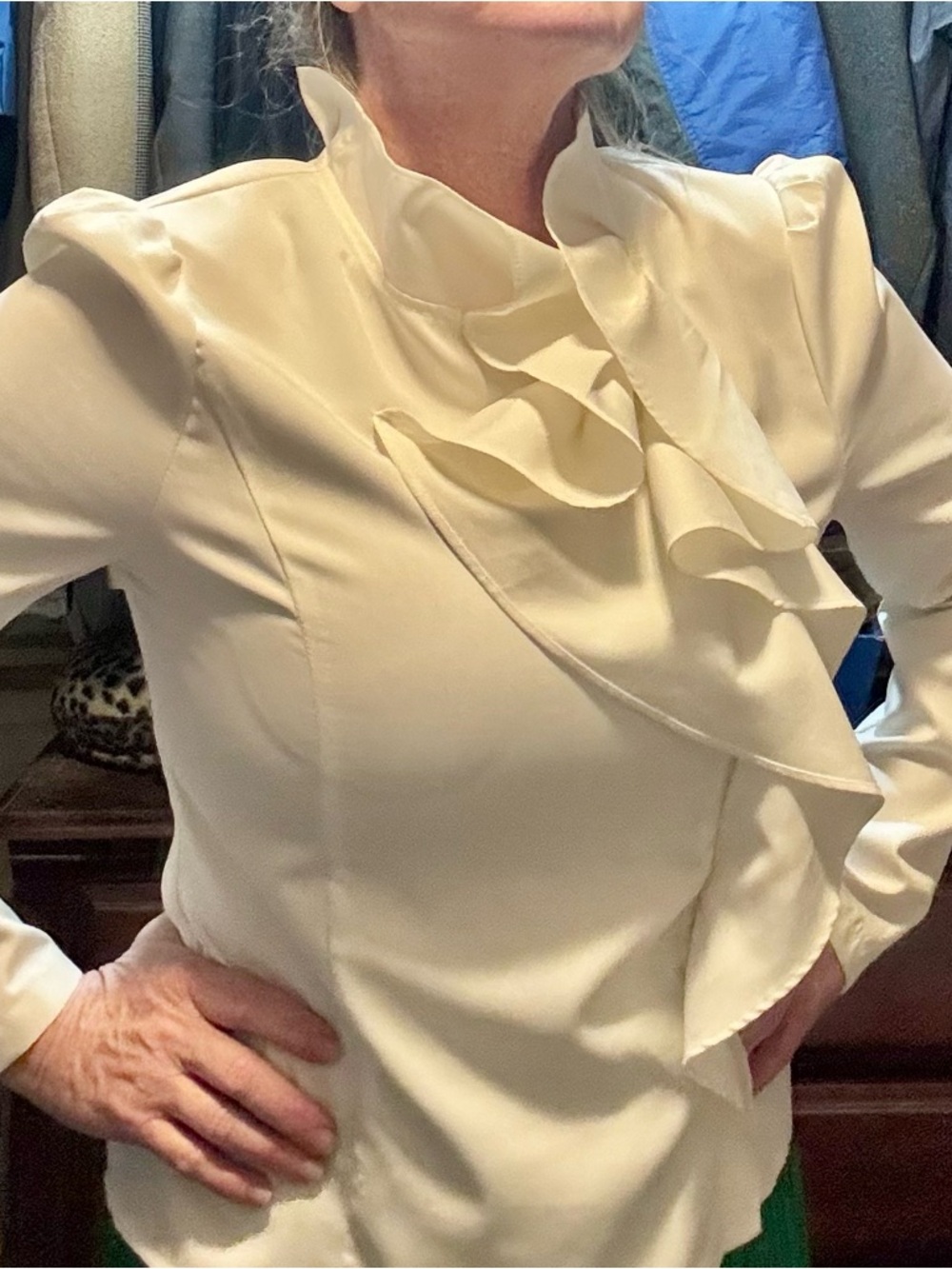 Gracia Cream Ruffle Neck Blouse sz L